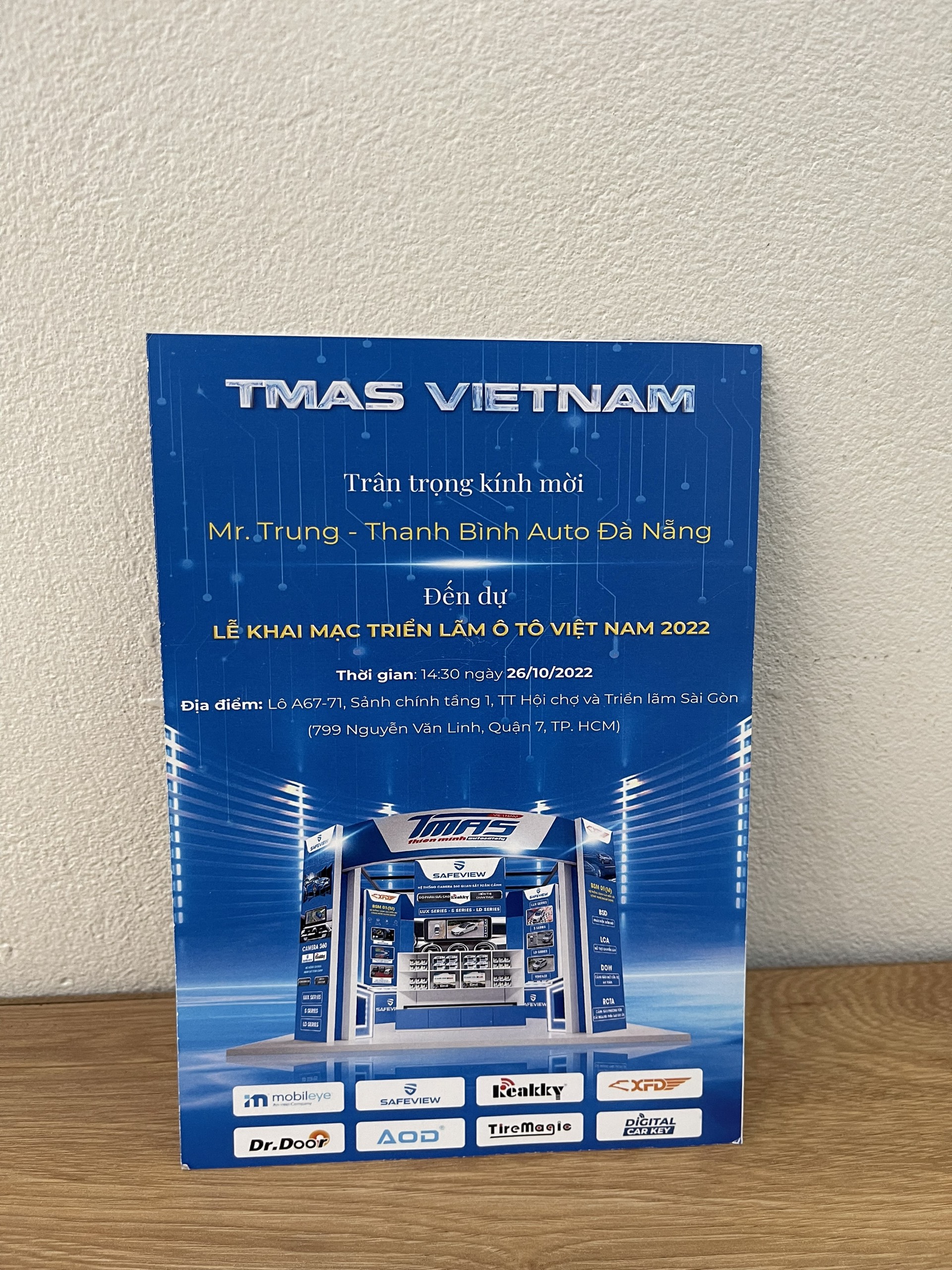 In offset trên tờ rơi